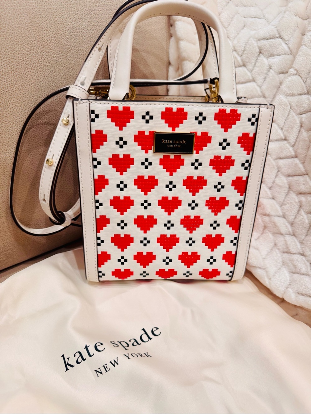 kate spade Manhattan Pixel Hearts Mini Tote Crossbody Cell Phone Purse